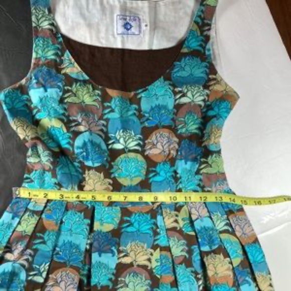 Love-Life Collection (Felice Pappas) Classic Swing Style Dress with Lotus Flower - Picture 4 of 7